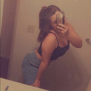 Meet your Posher, Victoria